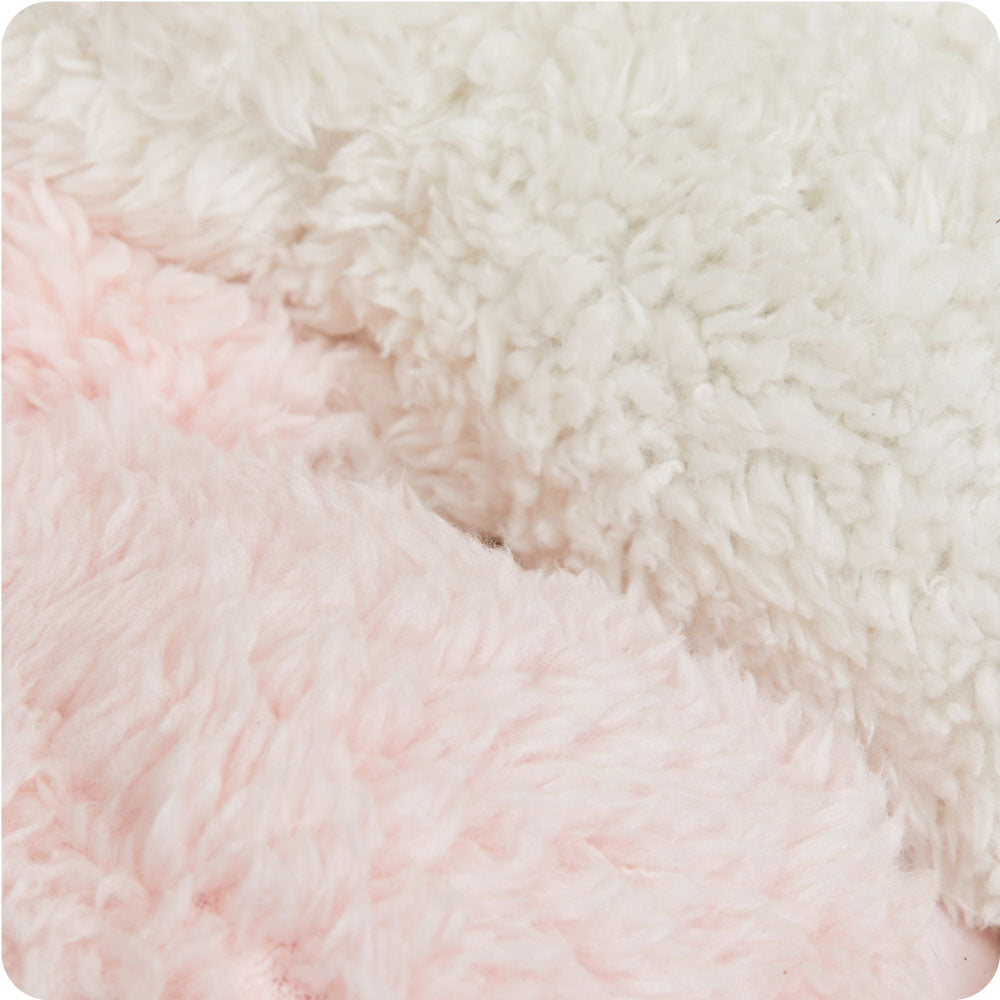 HUGS-LLA-1-Llama-Hugs-06-6